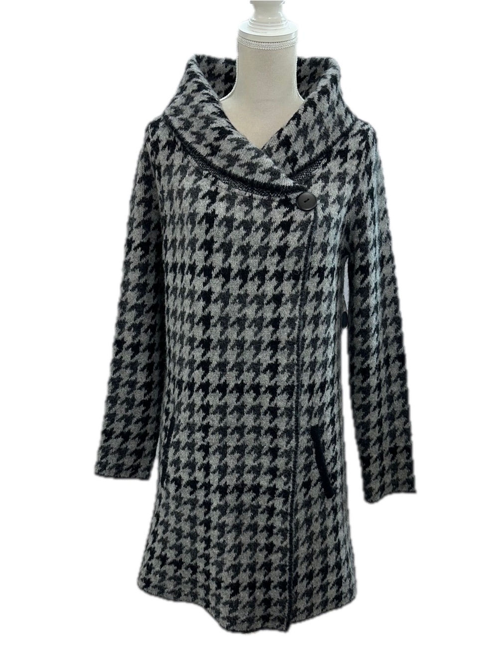 Tahari Black & Gray Houndstooth Wrap-Collar Sweater Coat